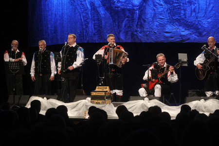 KONCERT ANSAMBLA JELEN 09 FOTO LJUBO VUKELIČ